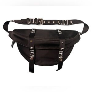NWOT Valentino Garavani Belt bag Unisex